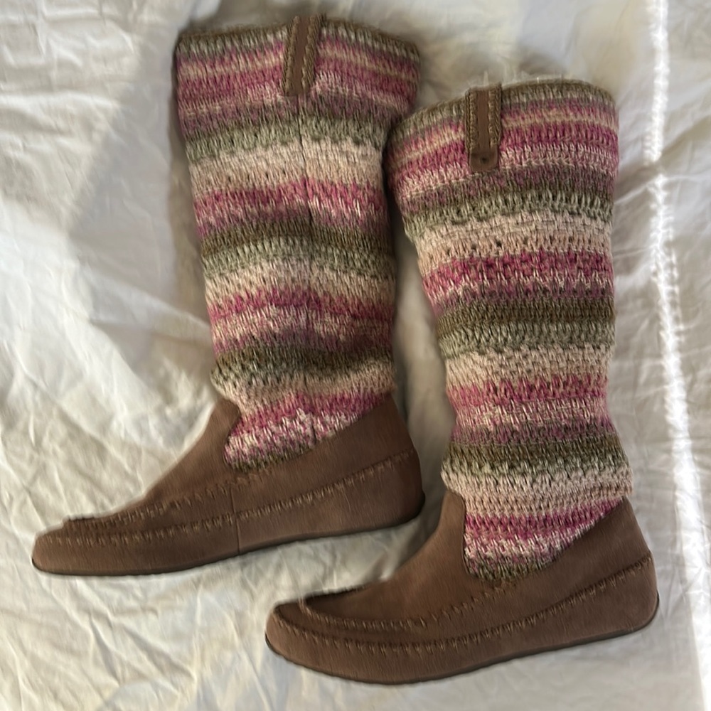 The Sak brown suede boot moccasin with multi color (pinks/purples) crochet upper